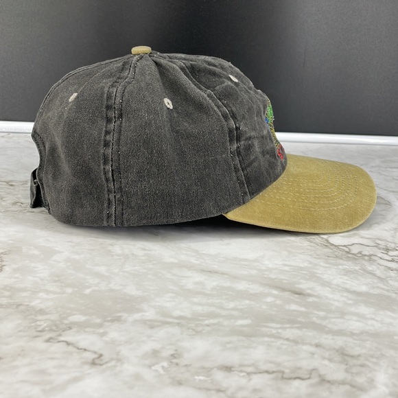 St Lucia Golf Hat OS distressed. - Picture 4 of 7